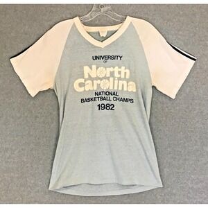 Vintage 1982 North Carolina NCAA National Basketball Champs Womens Large T-Shirt